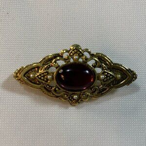 Vintage brooch with purple stone and faux  pearl
